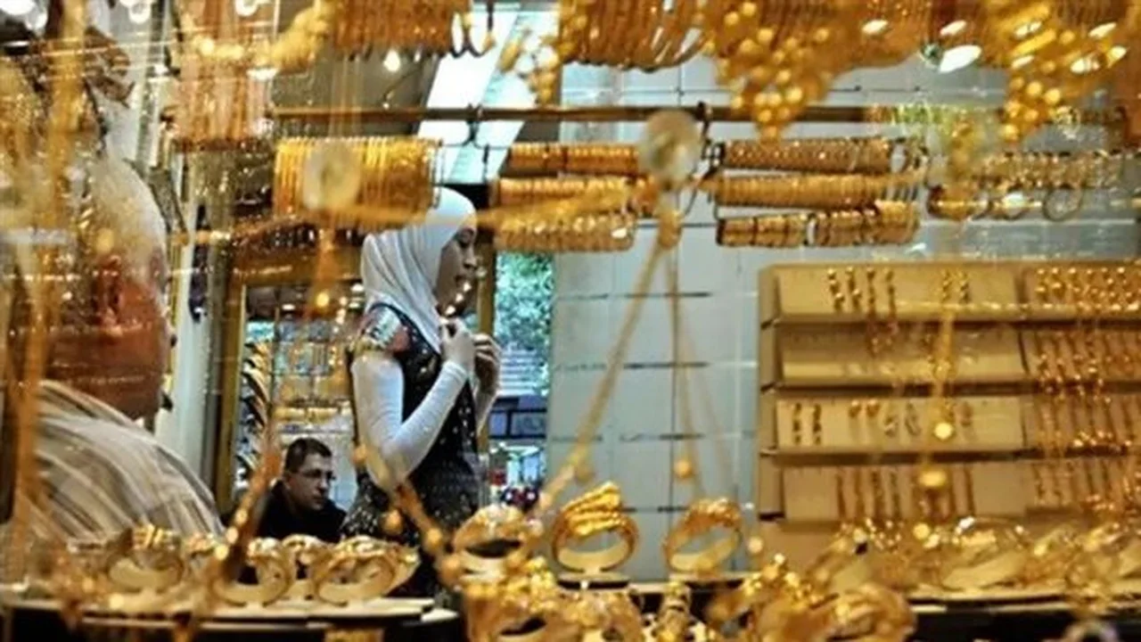 تغيرات جديدة في أسعار الذهب اليوم الاثنين لعيار 21 بالسوق المحلي